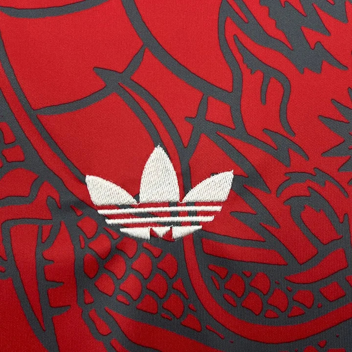 Maillot Real Madrid foot concept rose 2024 2025