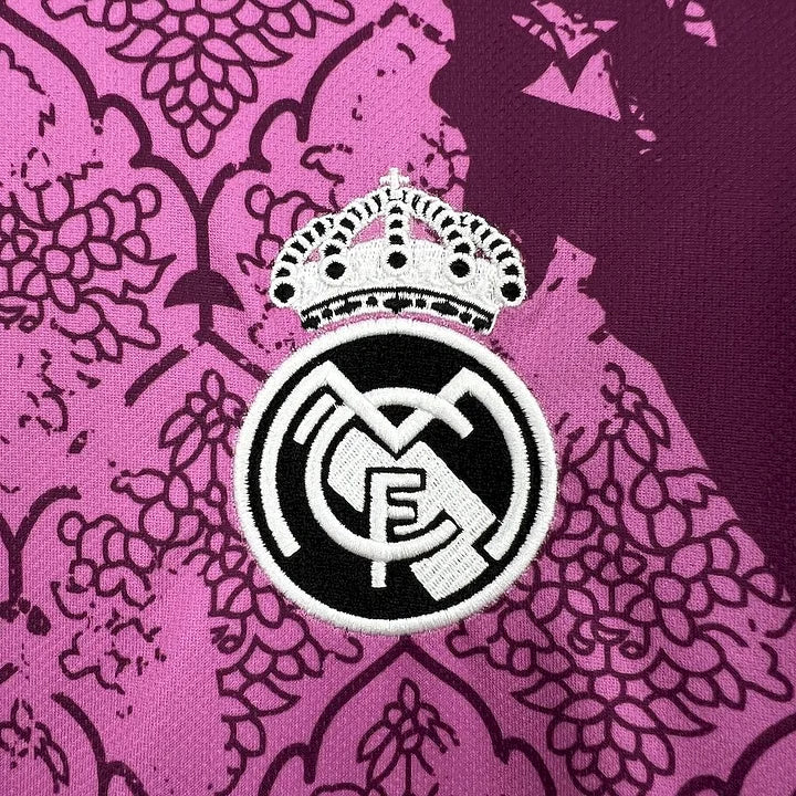 Maillot Real Madrid foot concept rose 2024 2025