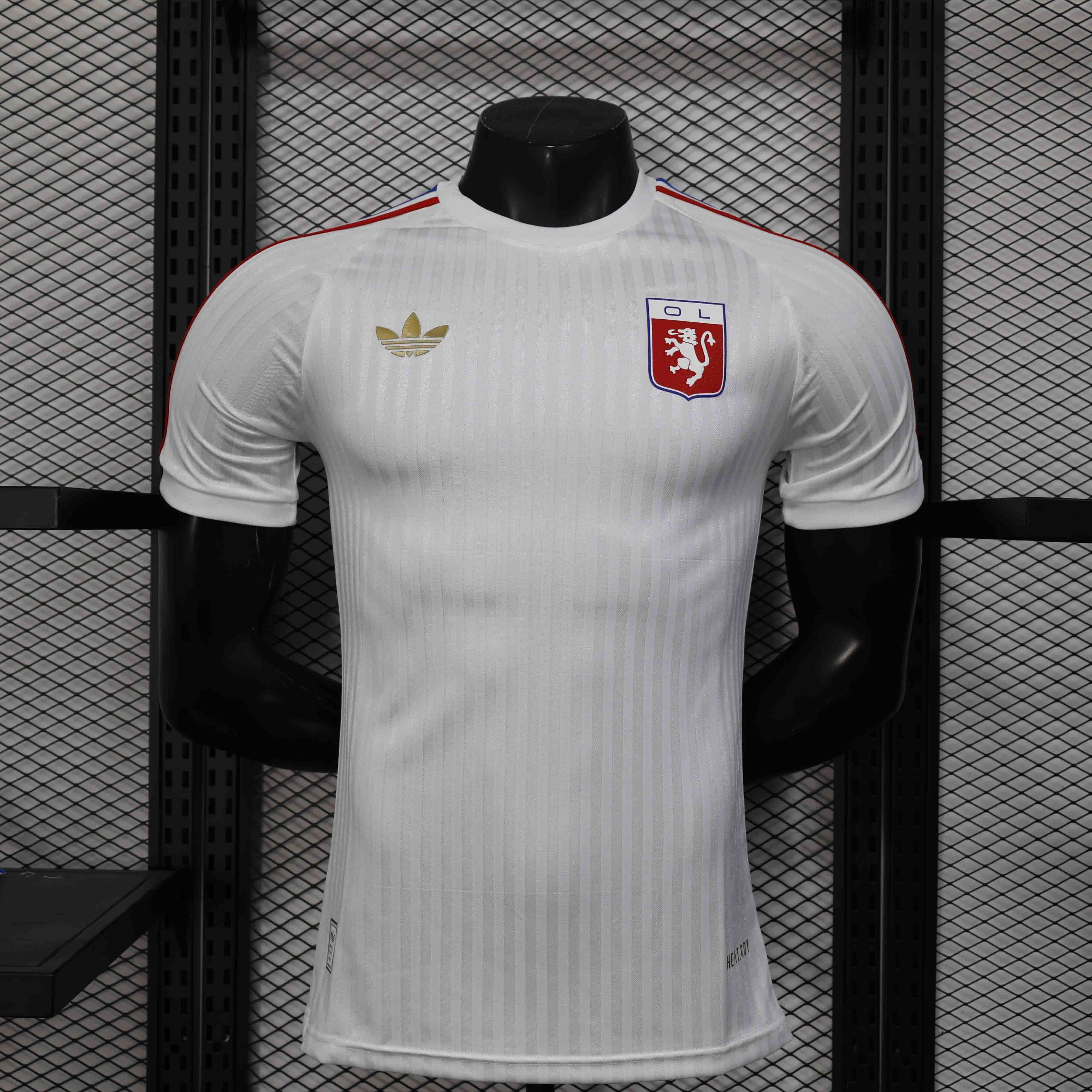 Maillot Lyon concept 2025-26