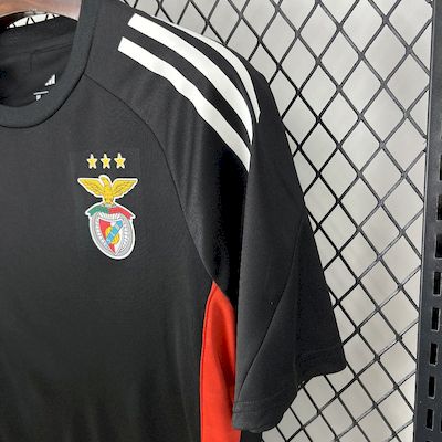 Maillot Benfica entrainement 2025-26