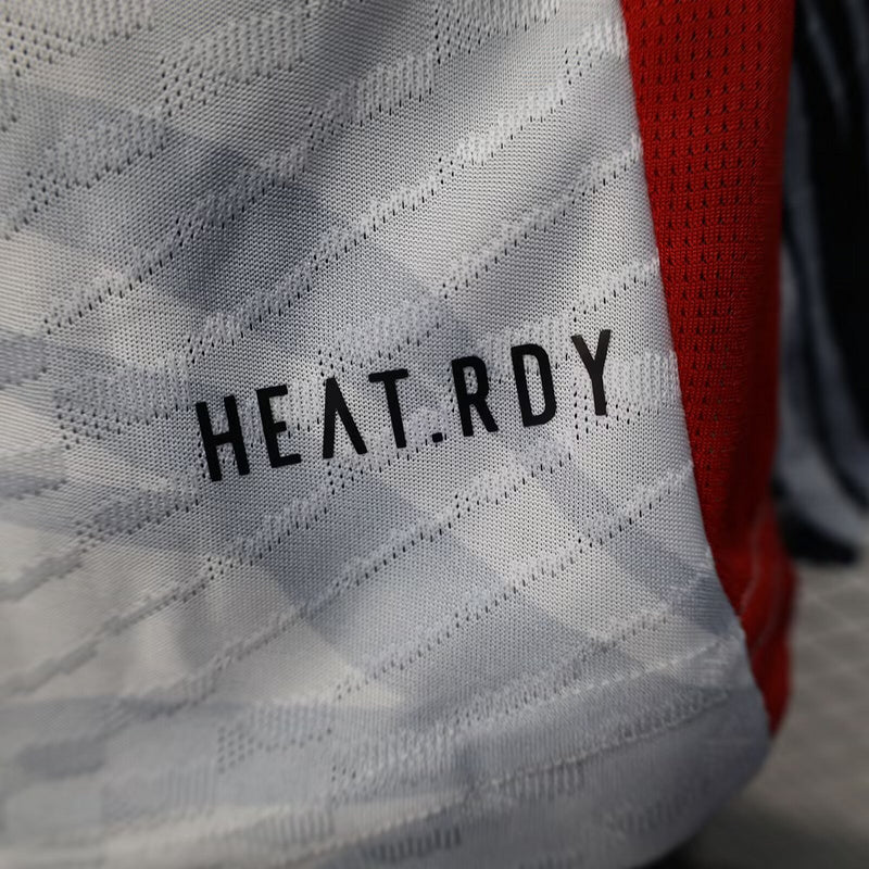 Maillot Manchester United concept 2025-26