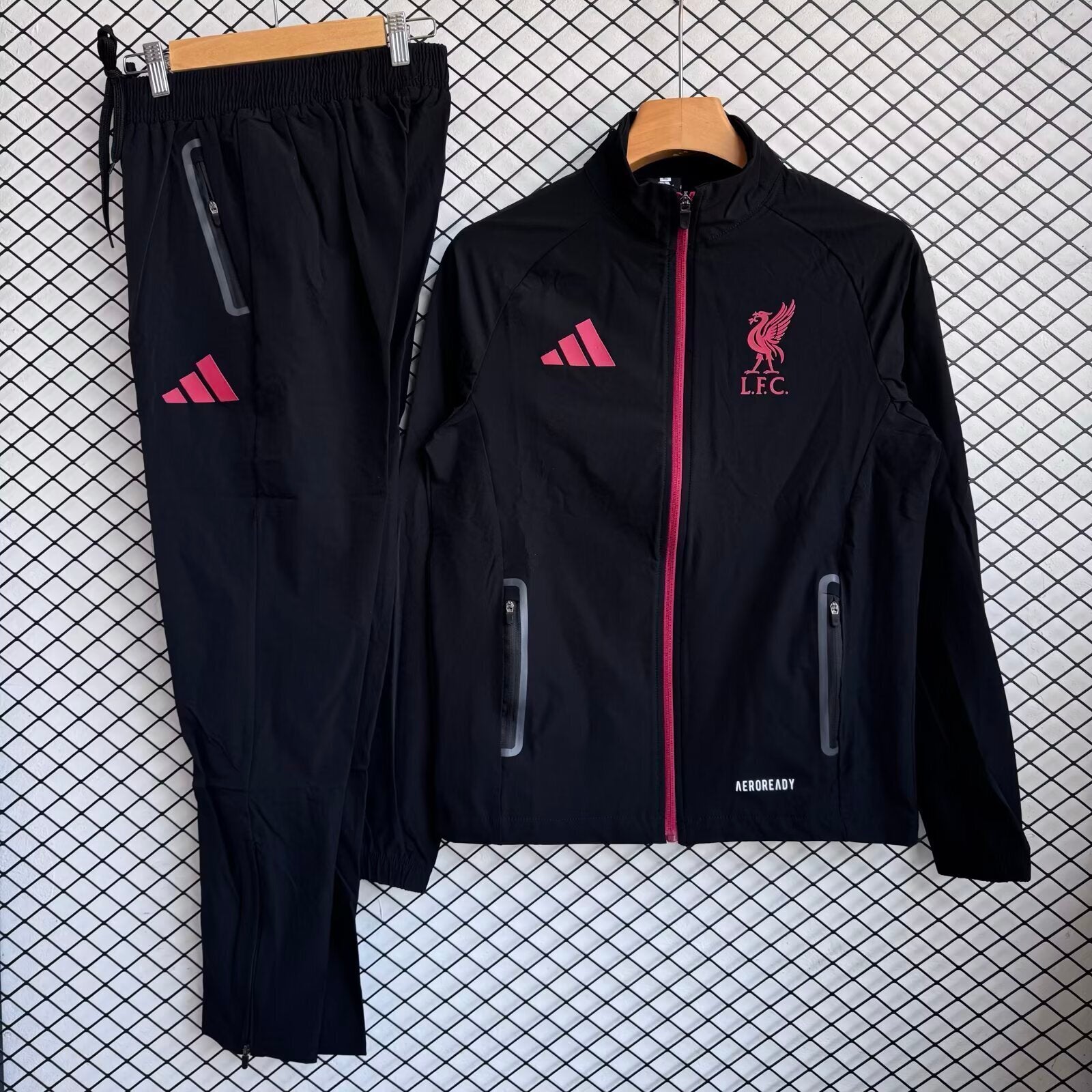 25-26 black liverpool windbreaker