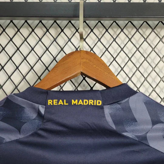 Maillot Real Madrid saison 2023-2024 extérieur