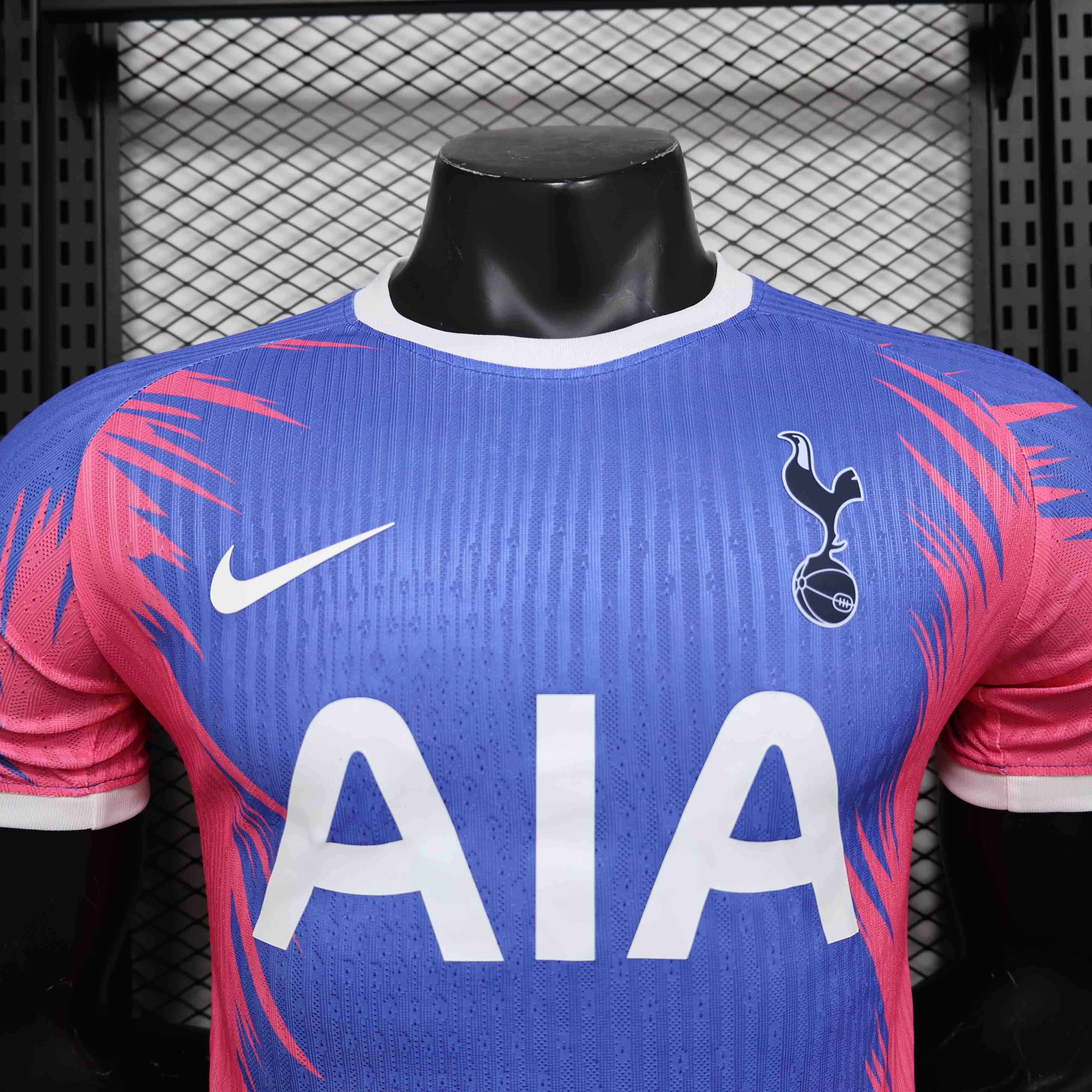 Maillot Tottenham concept 2024-25