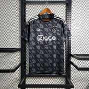Maillot Ajax saison 2023-2024 édition third noir