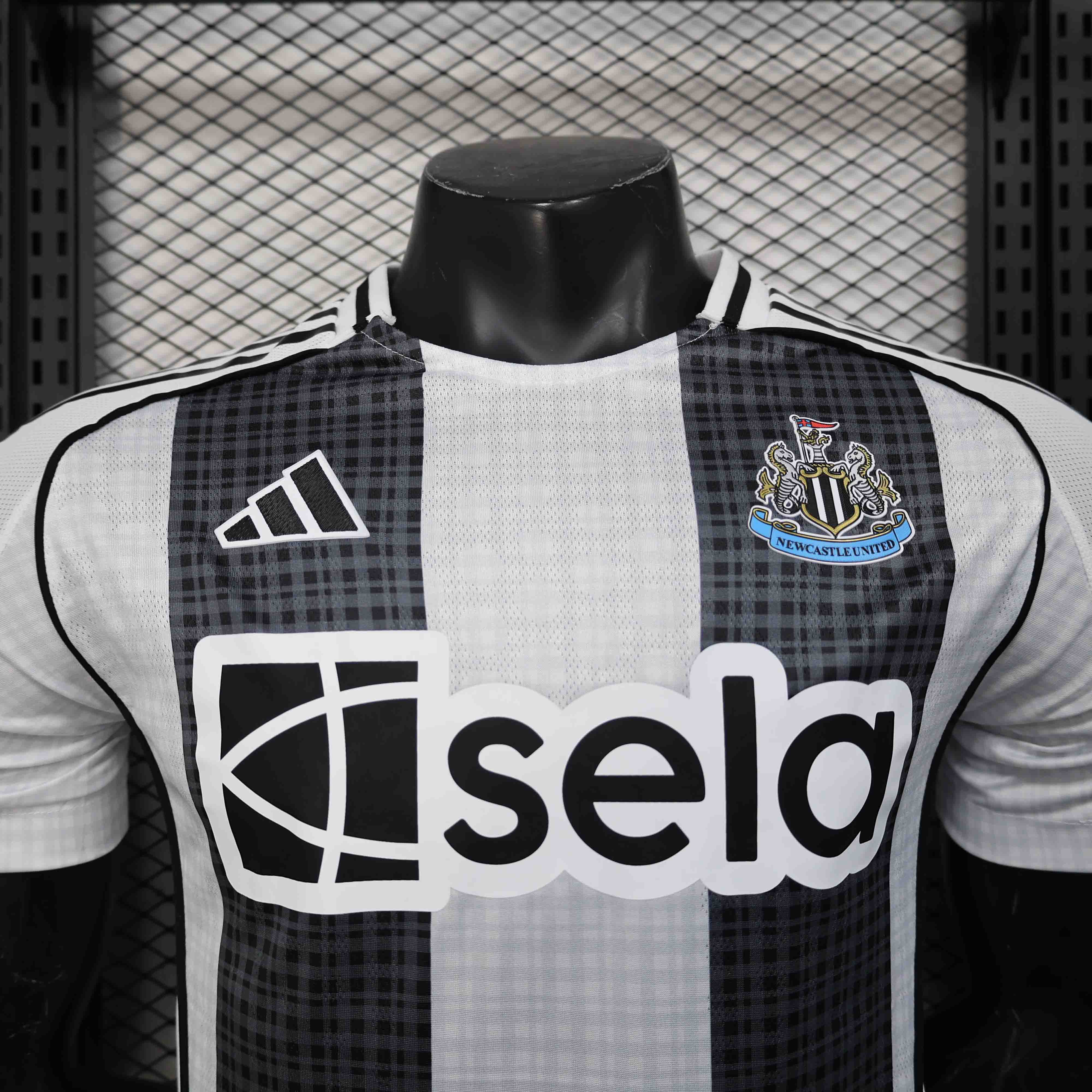 Maillot Newcastle 2025-26